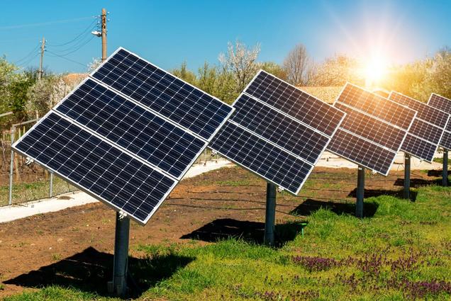 Ideias de Negócios Diferentes e Inusitados para Fazer em Casa - Aluguel de placas solares